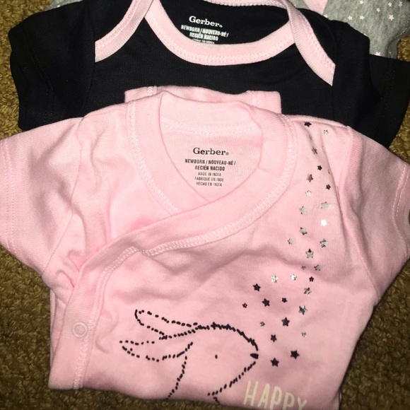 Gerber Other - Gerber onesie’s, socks, and mittens (new)